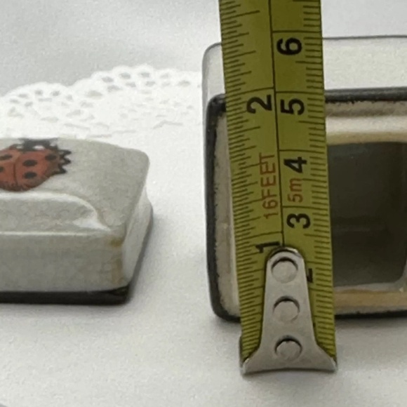 NWT ⚜️🐞⚜️ Anthropologie Porcelain Ladybug Trinket Square Jewellery Box - Picture 7 of 8